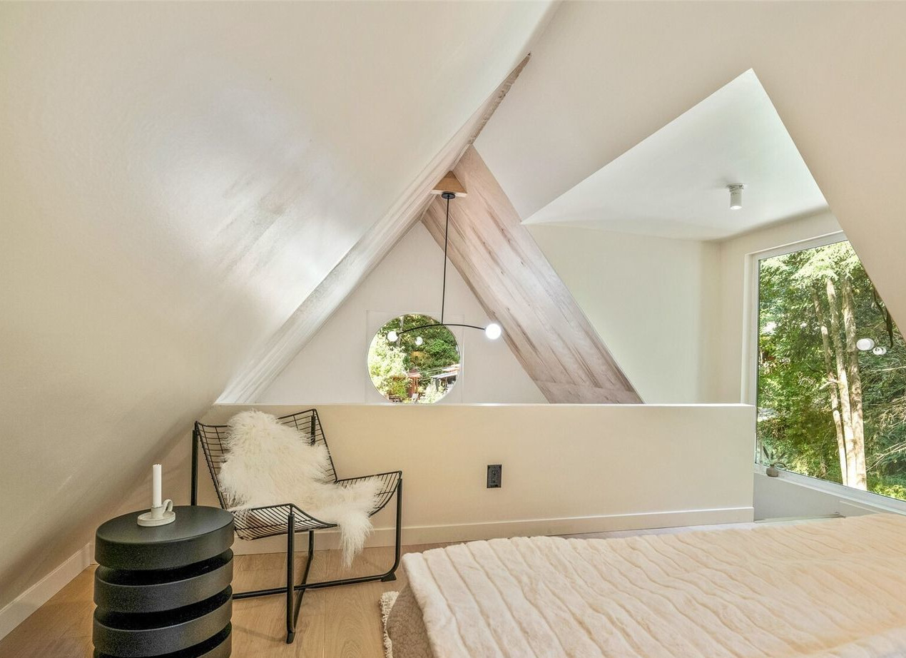 chambre sur mezzanine décoration design naturelle petite maison 36m2
