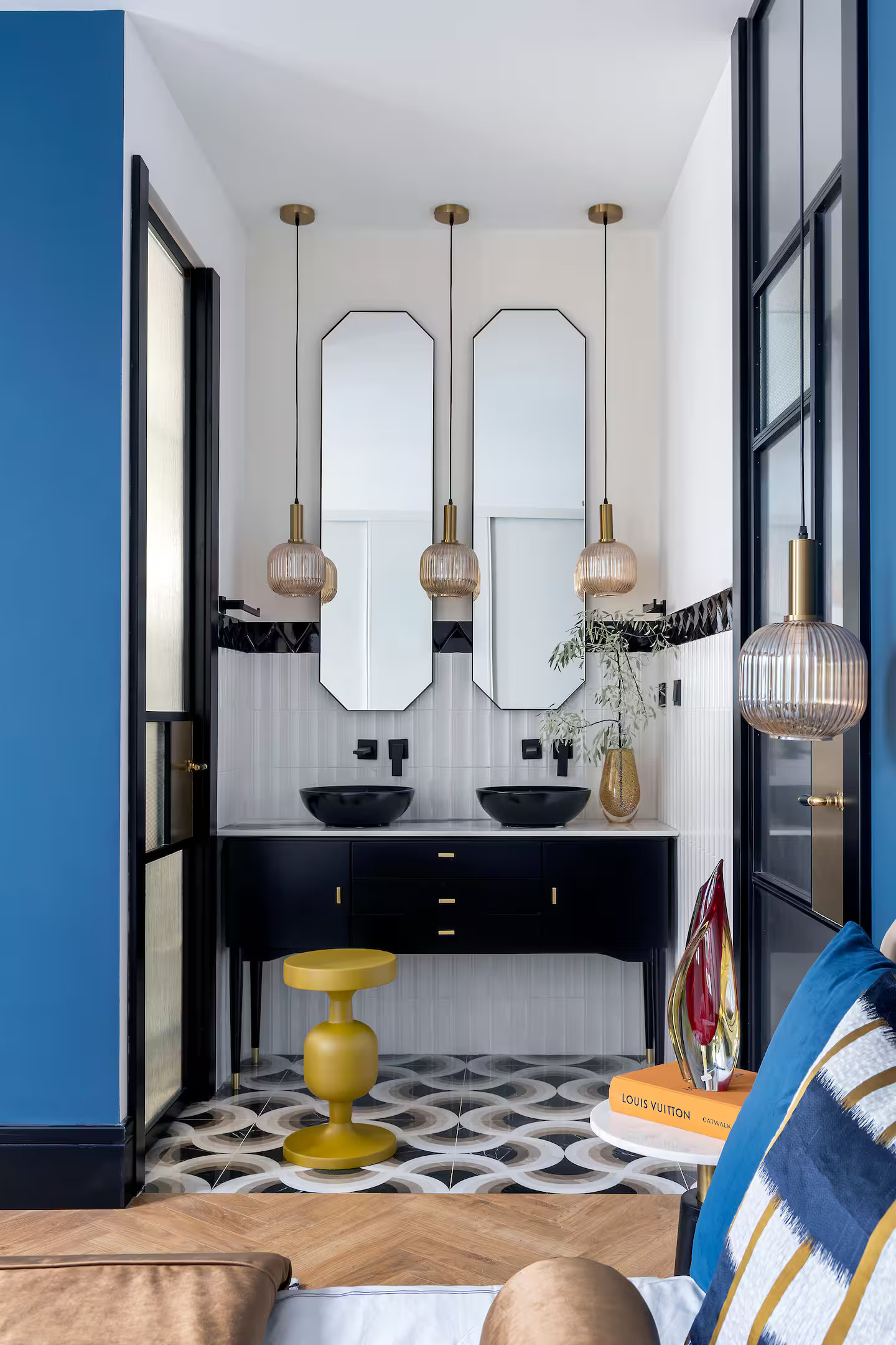 chambre appartement luxueux design Madrid décoration classique chic chambre appartement luxueux design Madrid décoration classique chic