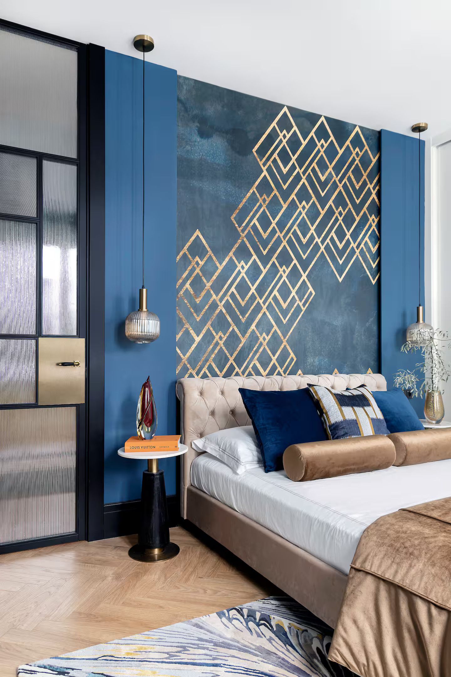 chambre appartement luxueux design Madrid décoration classique chic chambre appartement luxueux design Madrid décoration classique chic