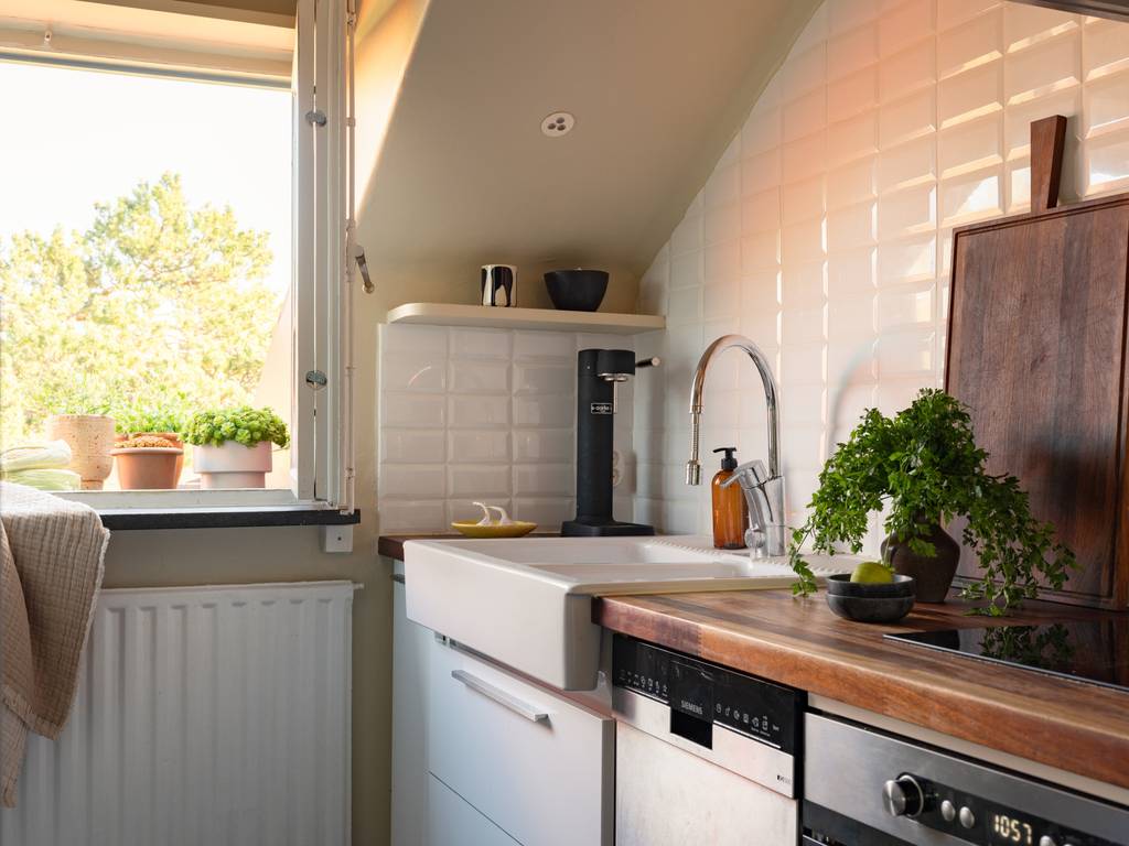 cuisine trois-pièces mansardé 68m2 décoration scandinave