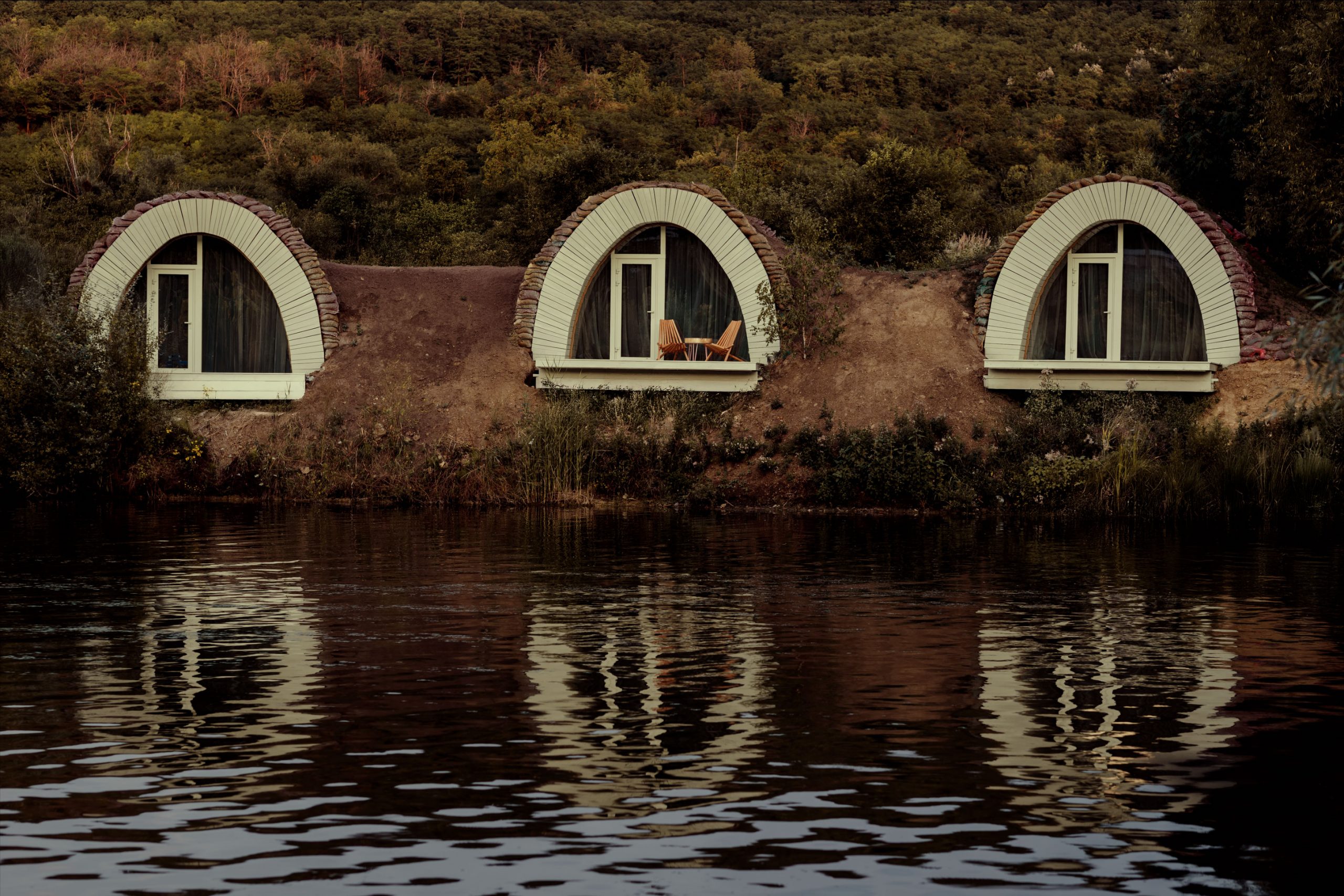 petite maison de 26m2 en Moldavie style cabane Hobbit petite maison de 26m2 en Moldavie style cabane Hobbit