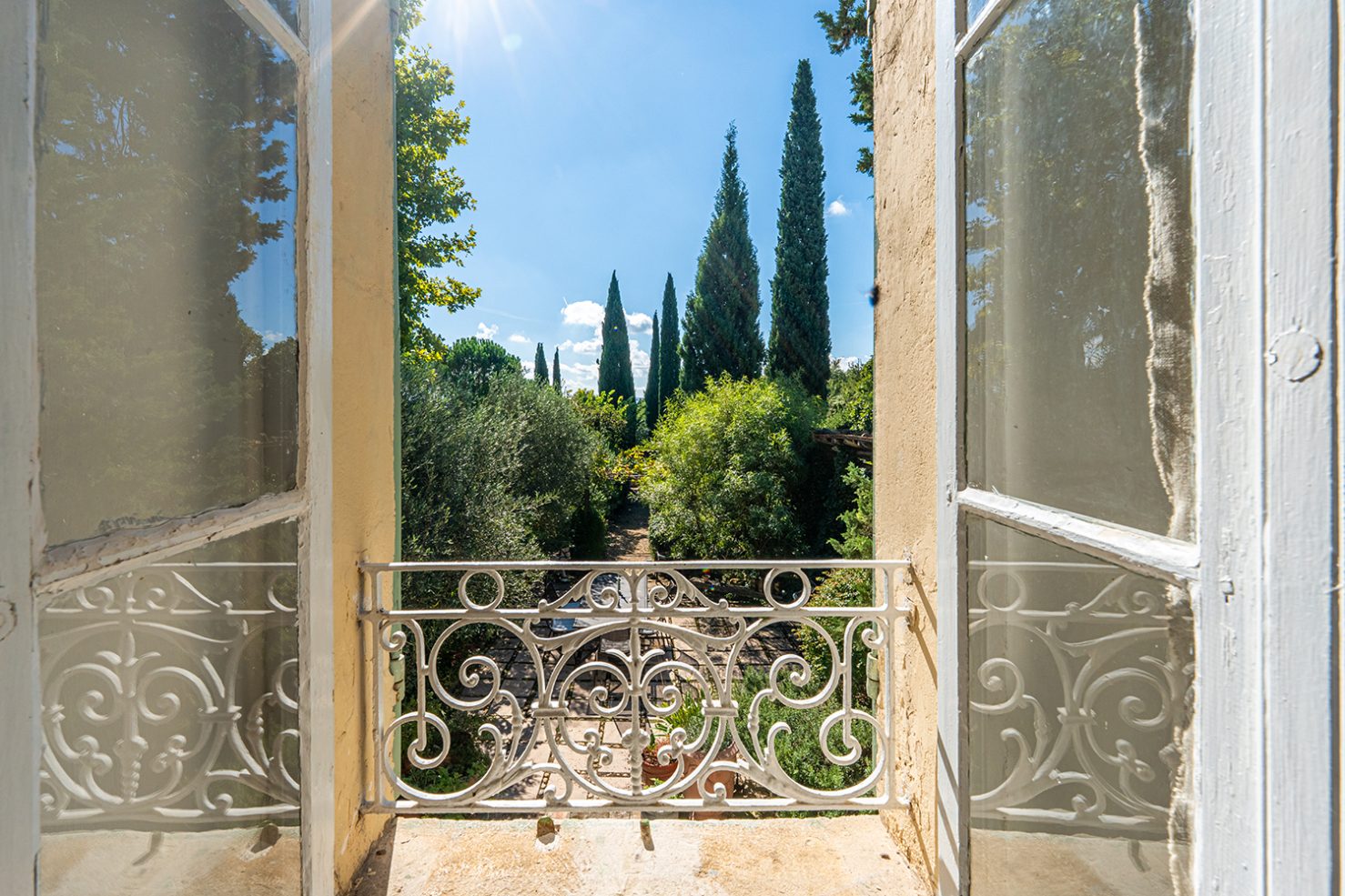 mas du 19e siècle restauré avec piscine près St Rémi de Provence