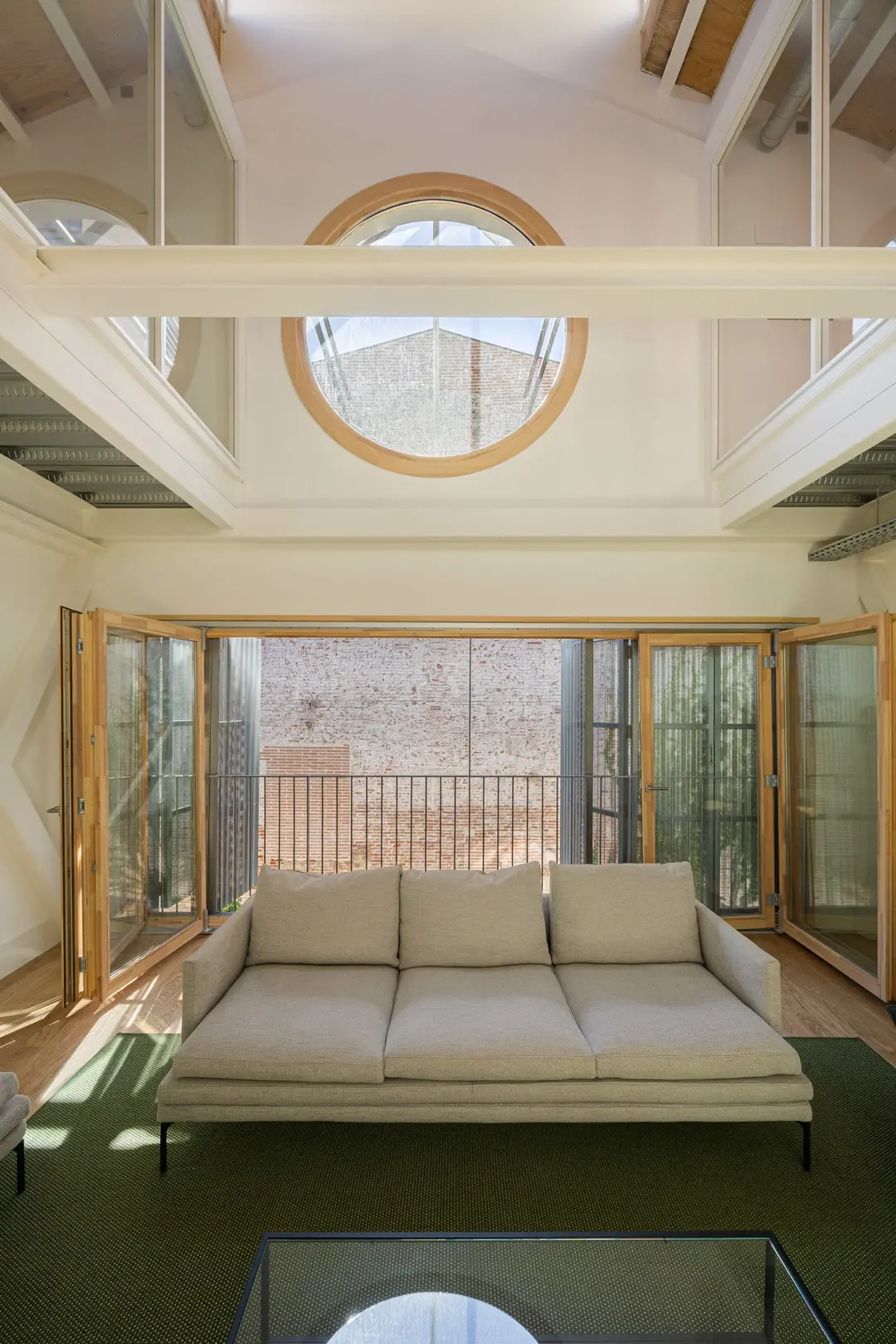 salon triplex design Barcelone salon triplex design Barcelone