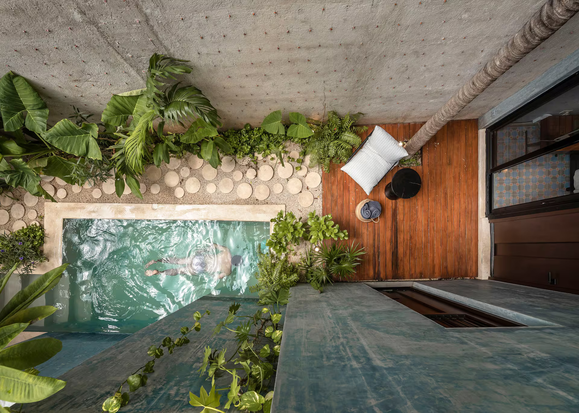 petit jardin de ville en longueur maison Merida avec petite piscine petit jardin de ville en longueur maison Merida avec petite piscine
