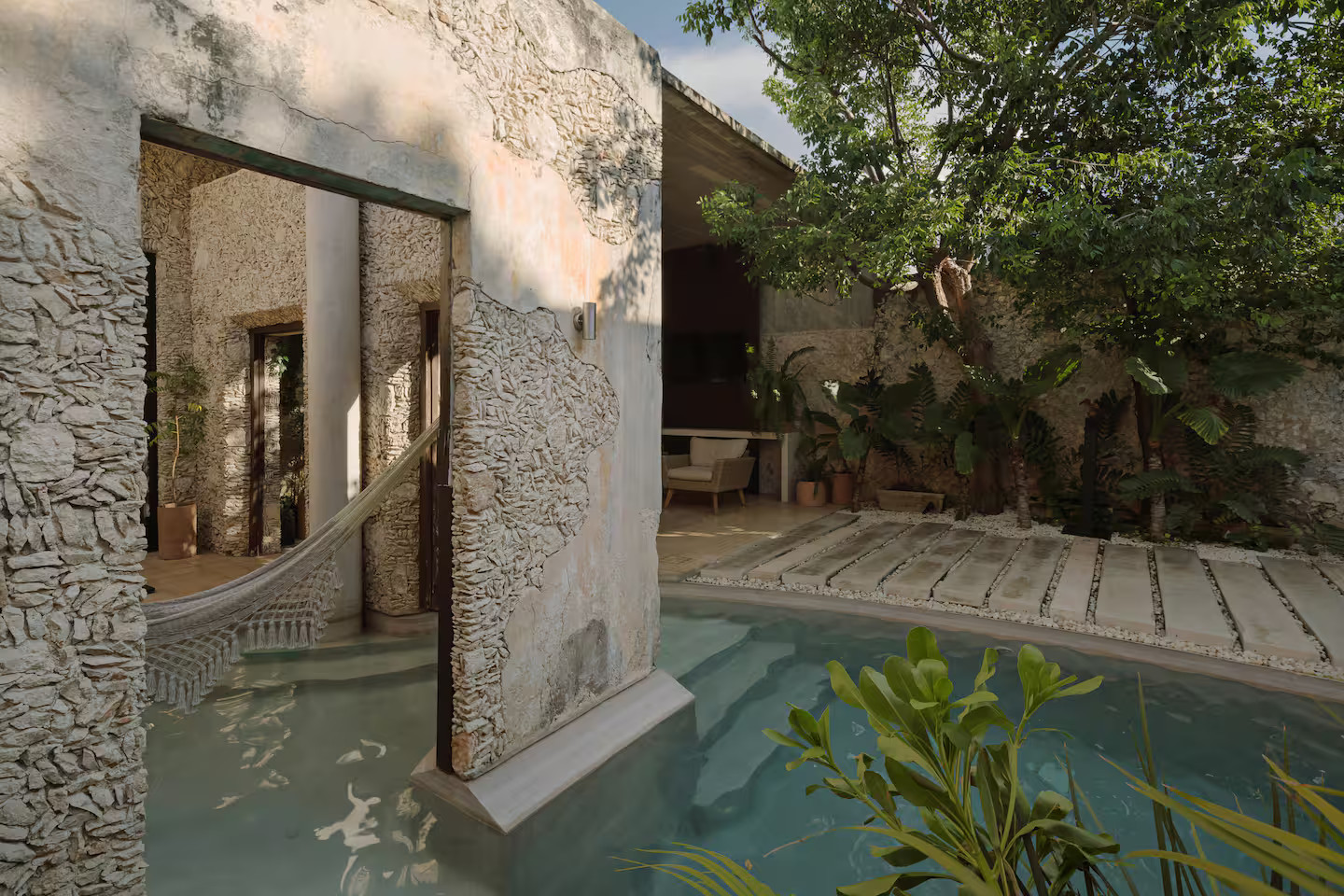 terrasse et jardin avec piscine maison rénovée Merida Casa Aurea (anciennement Casa Xólotl) terrasse et jardin avec piscine maison rénovée Merida Casa Aurea (anciennement Casa Xólotl)