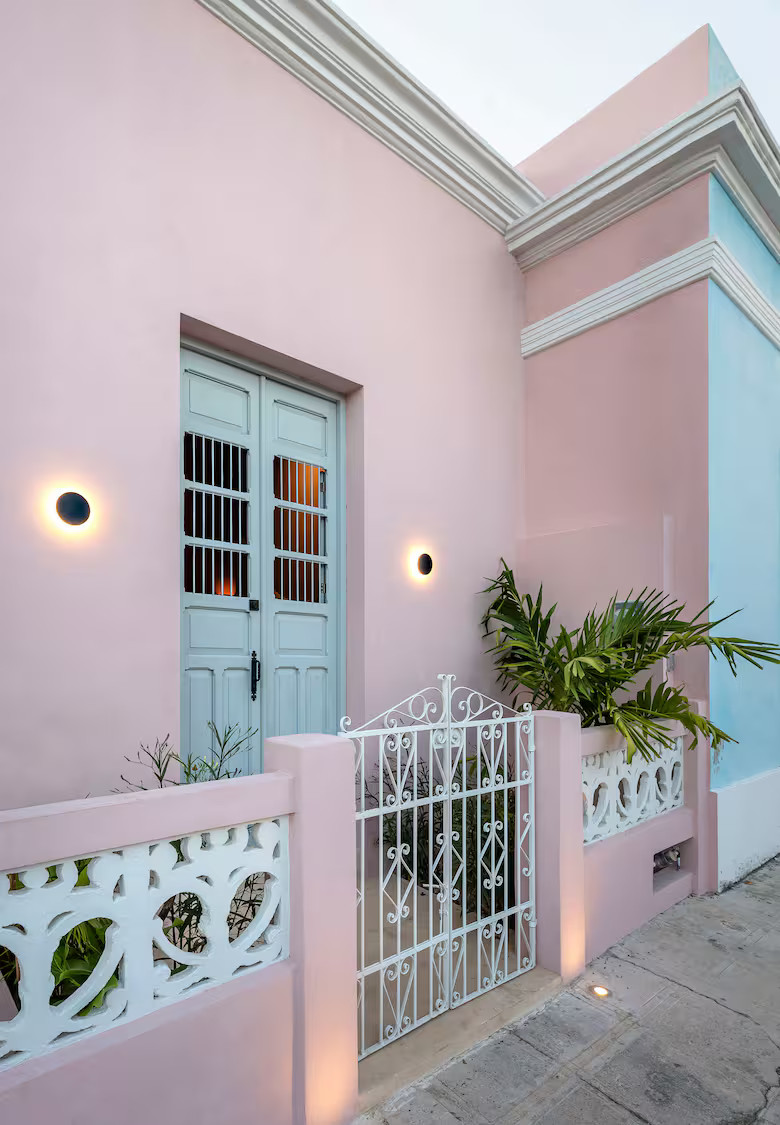 façade rose maison Merida façade rose maison Merida