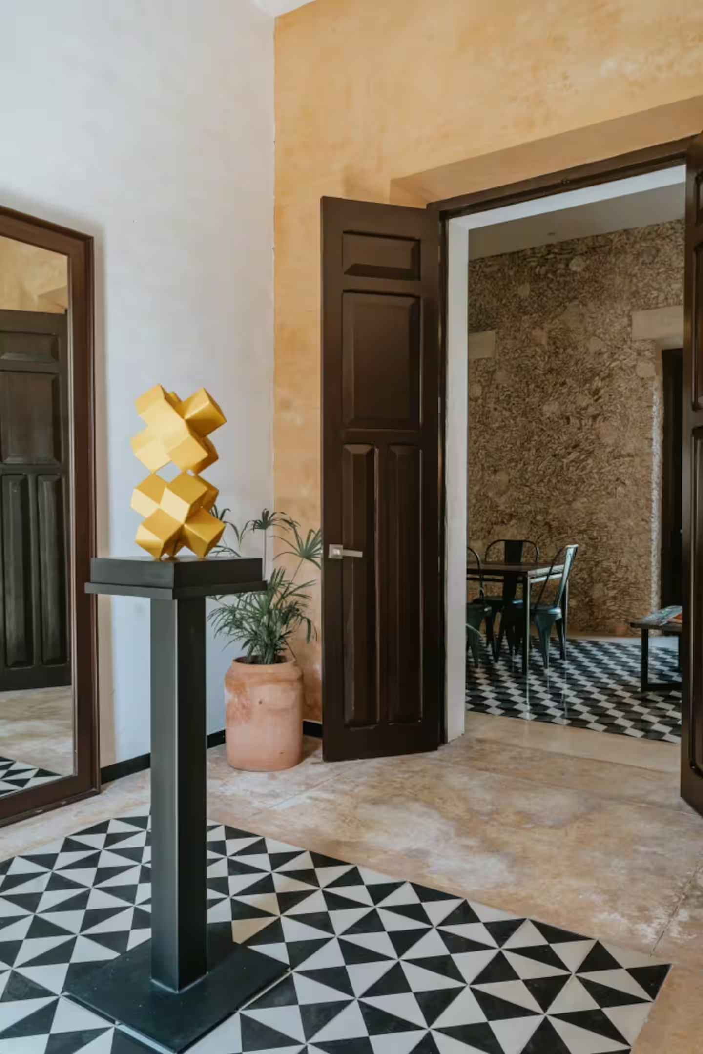 entrée maison rénovée Merida Casa Aurea (anciennement Casa Xólotl) entrée maison rénovée Merida Casa Aurea (anciennement Casa Xólotl)