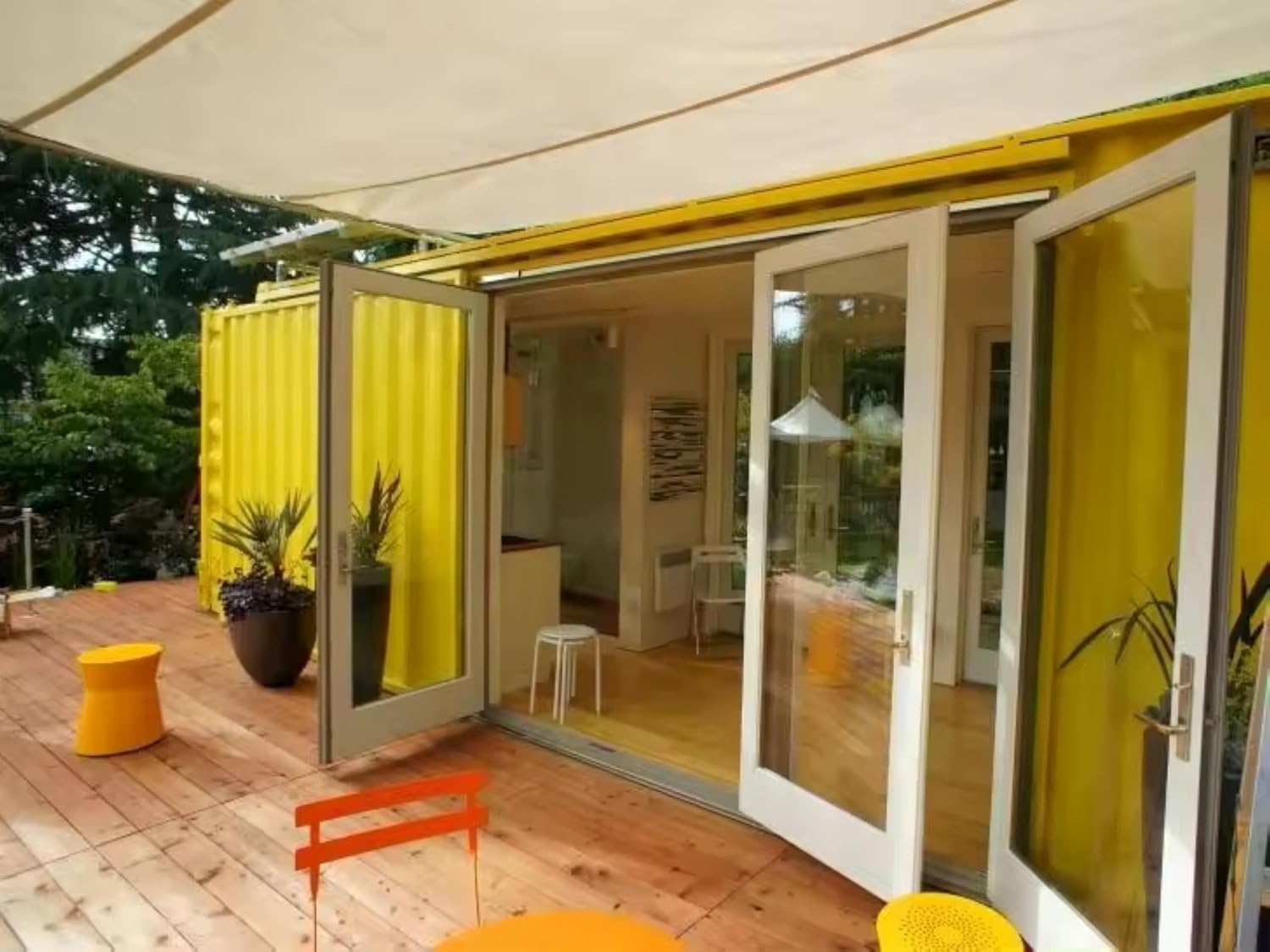 tiny house container jaune