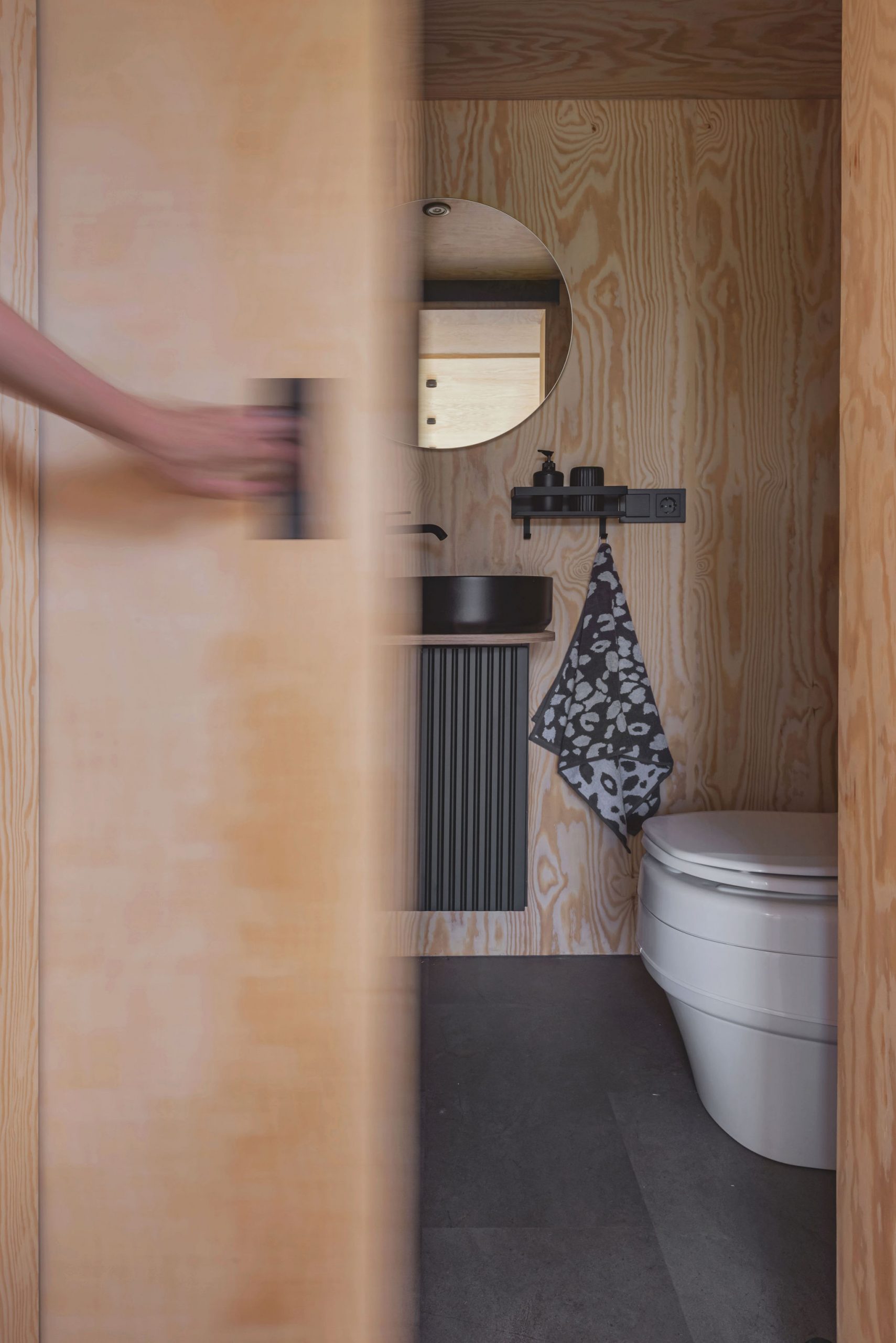salle de bain tiny house européenne de 22m2