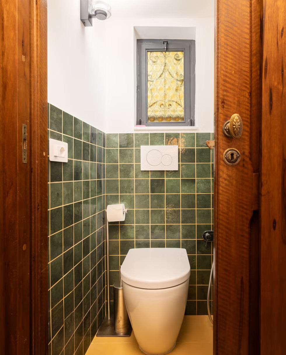 toilettes appartement 50m2 ancien à Rome rénové par architecte