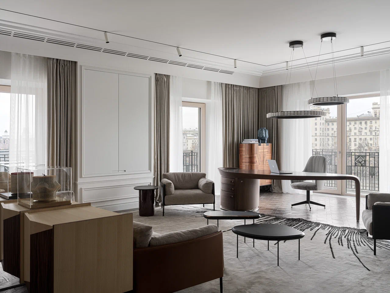 bureau dans salon appartement contemporain