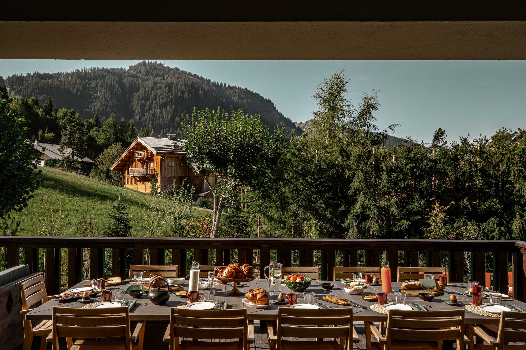 terrasse chalet Megève avec piscine Le Sarto Iconic House terrasse chalet Megève avec piscine Le Sarto Iconic House