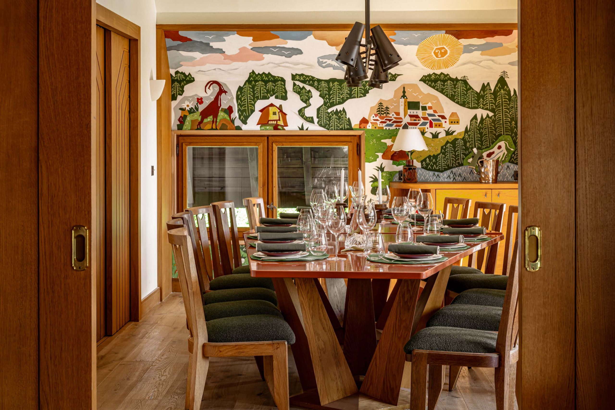 salle à manger papier-peint panoramique chalet Mégève Le Sarto Iconic House salle à manger papier-peint panoramique chalet Mégève Le Sarto Iconic House