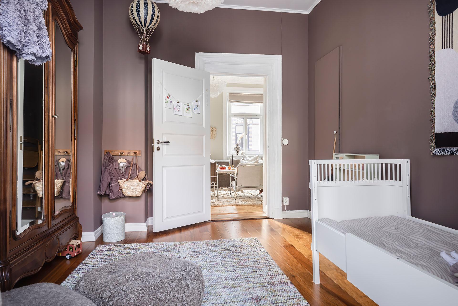 chambre enfant murs aubergine décoration scandinave chambre enfant murs aubergine décoration scandinave