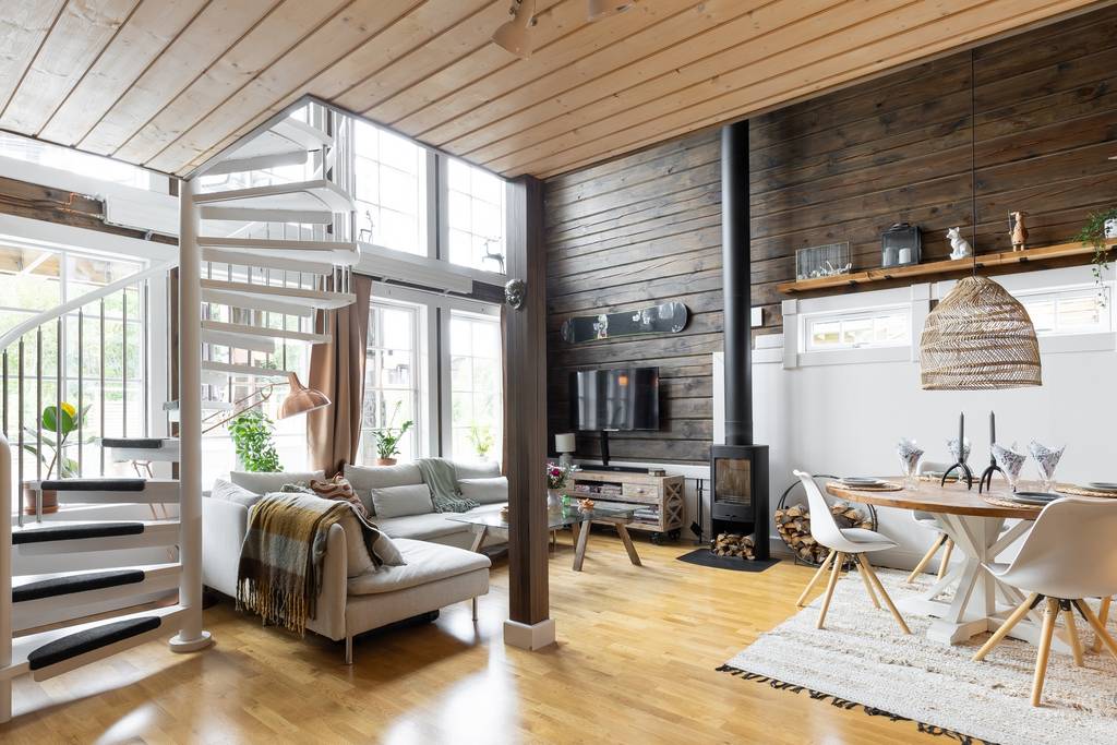 séjour double hauteur décoration contemporaine maison à la montagne