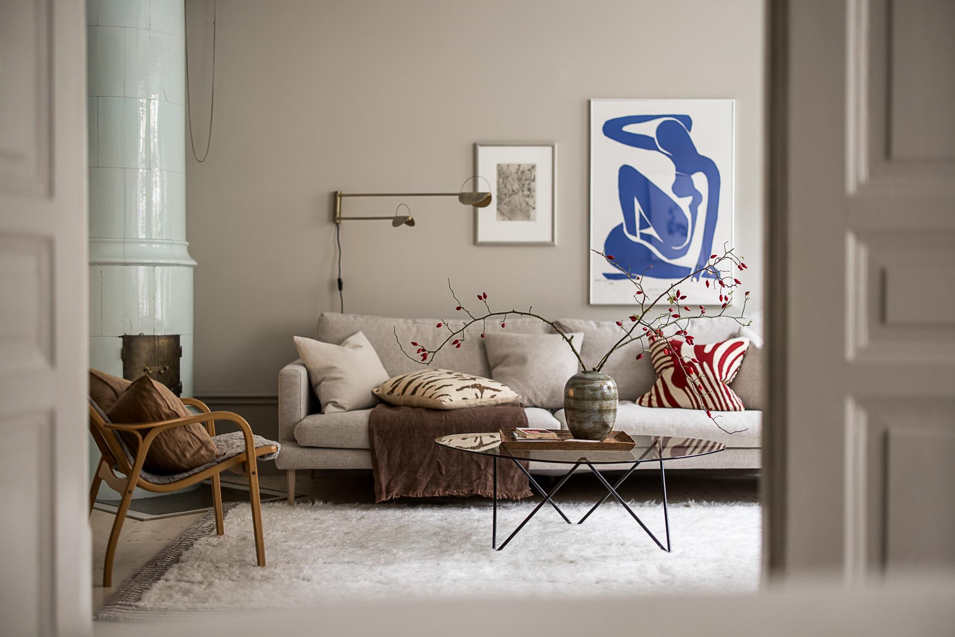 salon avec poêle ancien appartement rénové décoration scandinave salon avec poêle ancien appartement rénové décoration scandinave