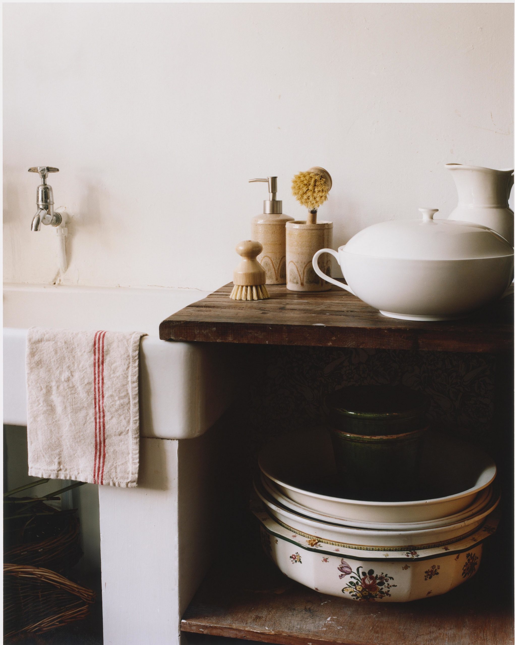 cuisine décoration rustique chic Autumn Stories par Zara Home dans manoir Pays de Galles cuisine décoration rustique chic Autumn Stories par Zara Home dans manoir Pays de Galles