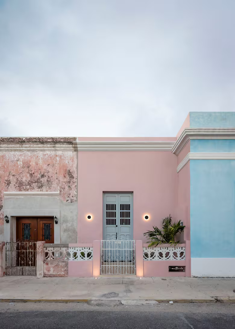 façade rose maison Merida façade rose maison Merida