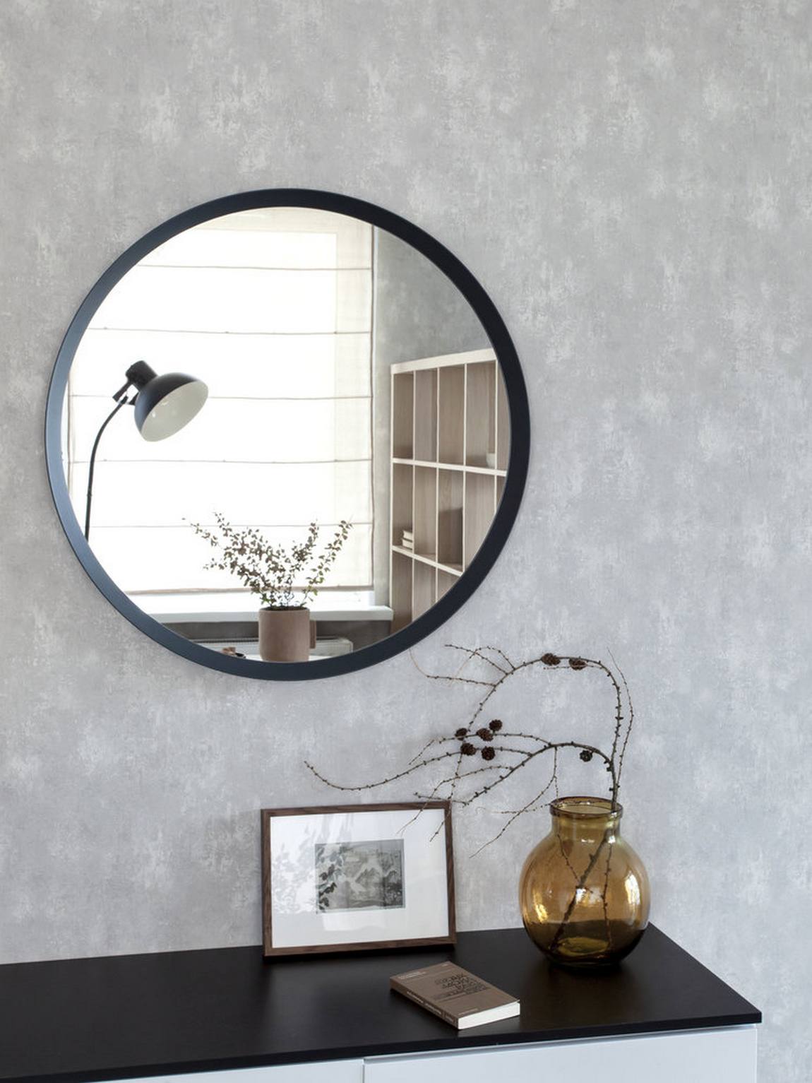 entrée avec console et miroir studio 29m2 décoration contemporaine