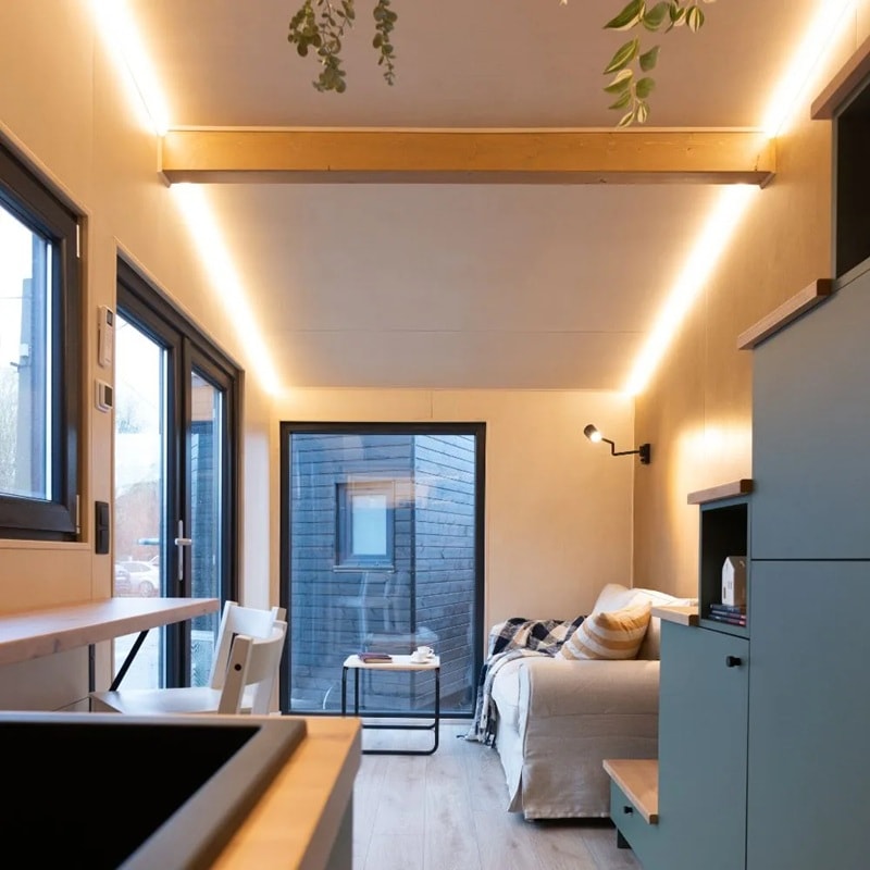 cuisine et salon avec escalier petite maison en bois 23m2 Aurora cuisine et salon avec escalier petite maison en bois 23m2 Aurora