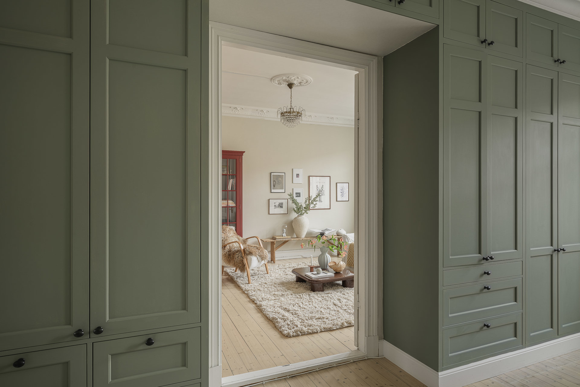 chambre avec dressing portes vertes appartement ancien décoration scandinave chambre avec dressing portes vertes appartement ancien décoration scandinave