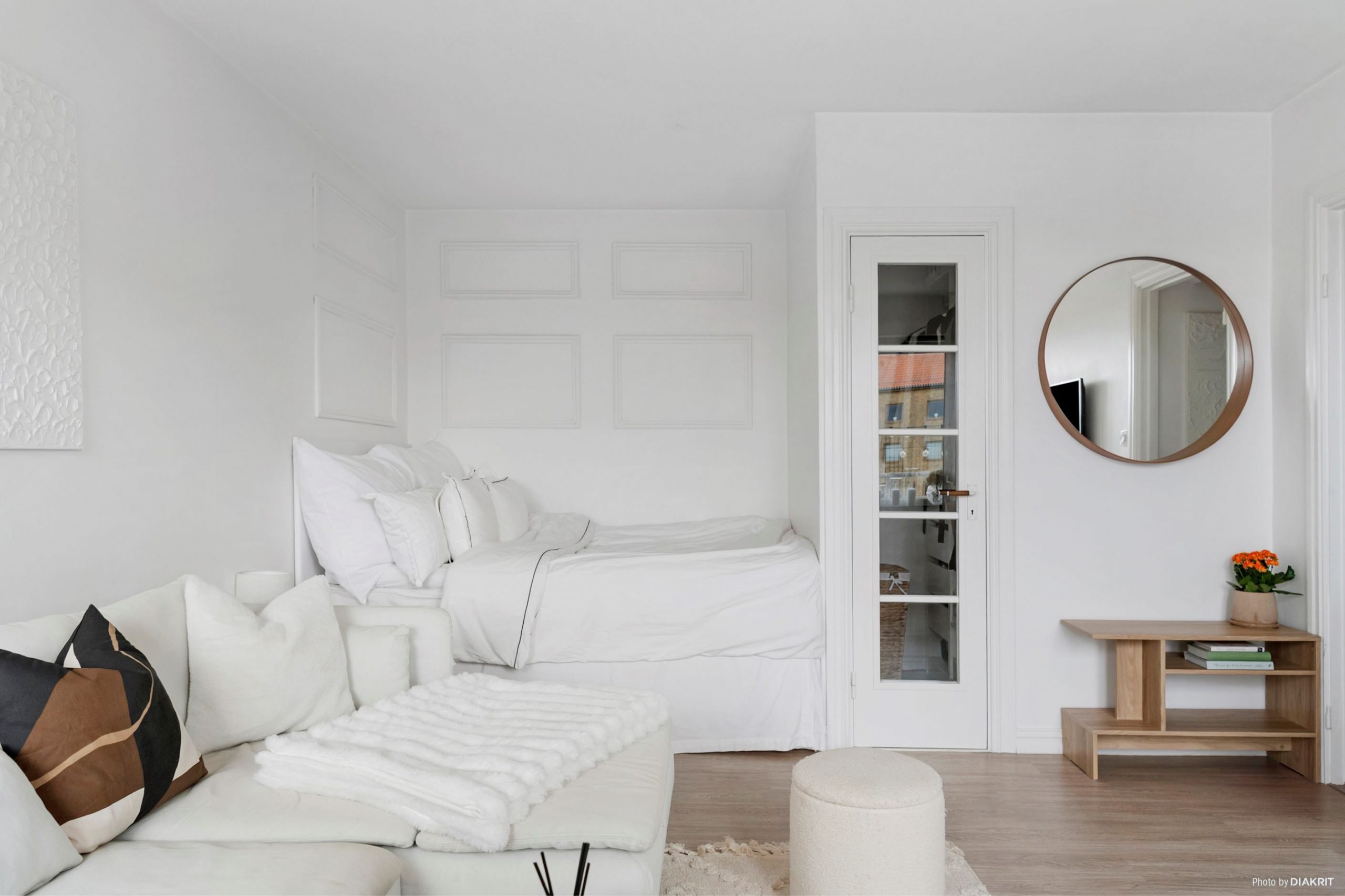 salon avec alcôve pour le lit studio 41m2 décoration blanche scandinave salon avec alcôve pour le lit studio 41m2 décoration blanche scandinave