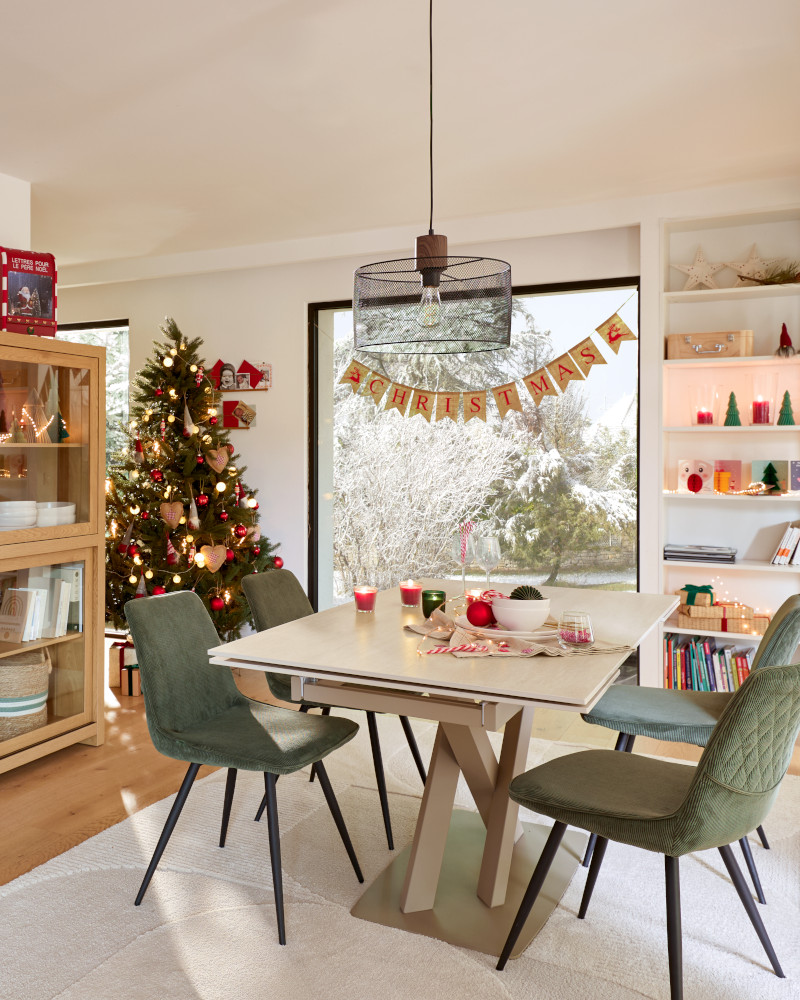 salle à manger chaises velours vert kaki décoration Inspirations Noël But salle à manger chaises velours vert kaki décoration Inspirations Noël But