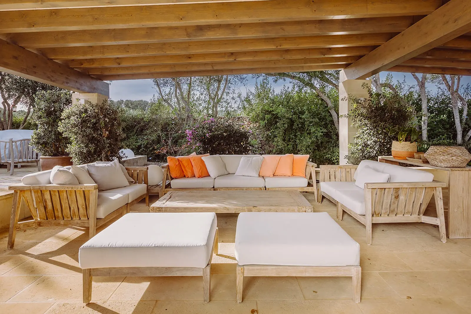 terrasse couverte avec salon maison Minorque avec piscine Can Bia terrasse couverte avec salon maison Minorque avec piscine Can Bia