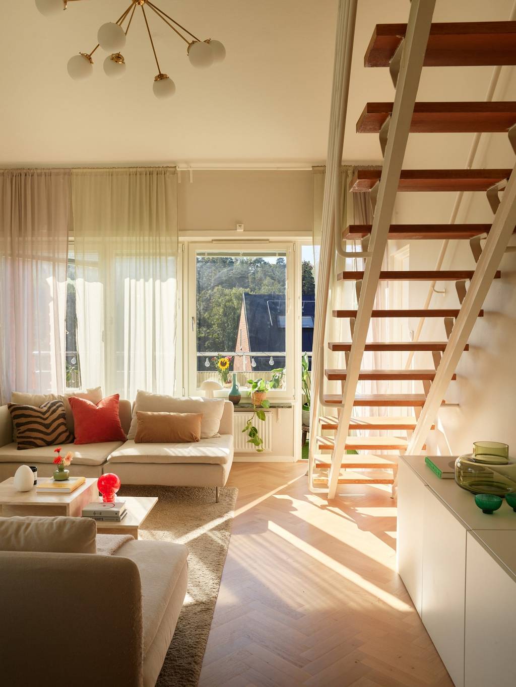 salon avec escalier décoration scandinave duplex 96m2 avec terrasse salon avec escalier décoration scandinave duplex 96m2 avec terrasse
