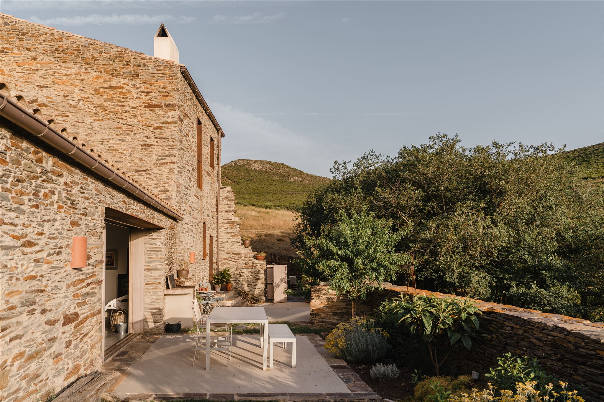 maison en pierres rénovée ancienne masia près de Cadaquès maison en pierres rénovée ancienne masia près de Cadaquès
