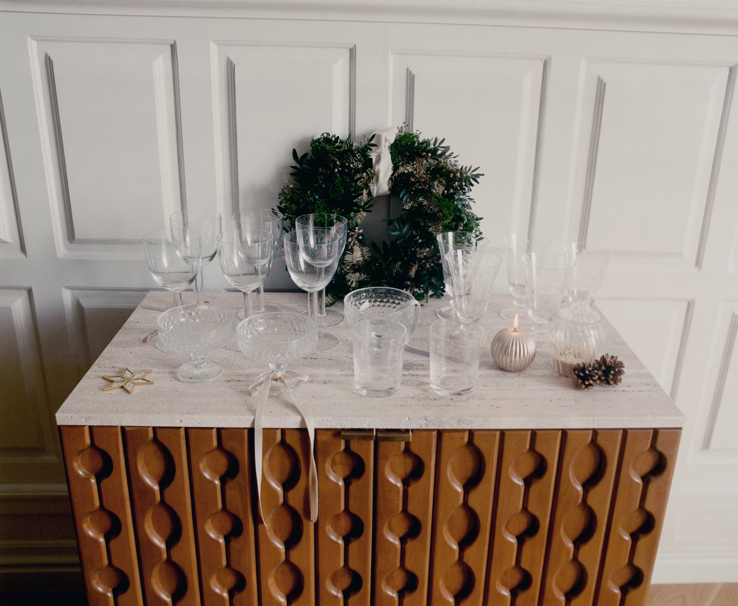 bar avec verre décoration Noël Mango Home bar avec verre décoration Noël Mango Home