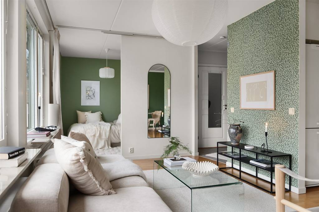 chambre derrière demi cloison et salon appartement 39m2 vert et blanc décoration design chambre derrière demi cloison et salon appartement 39m2 vert et blanc décoration design