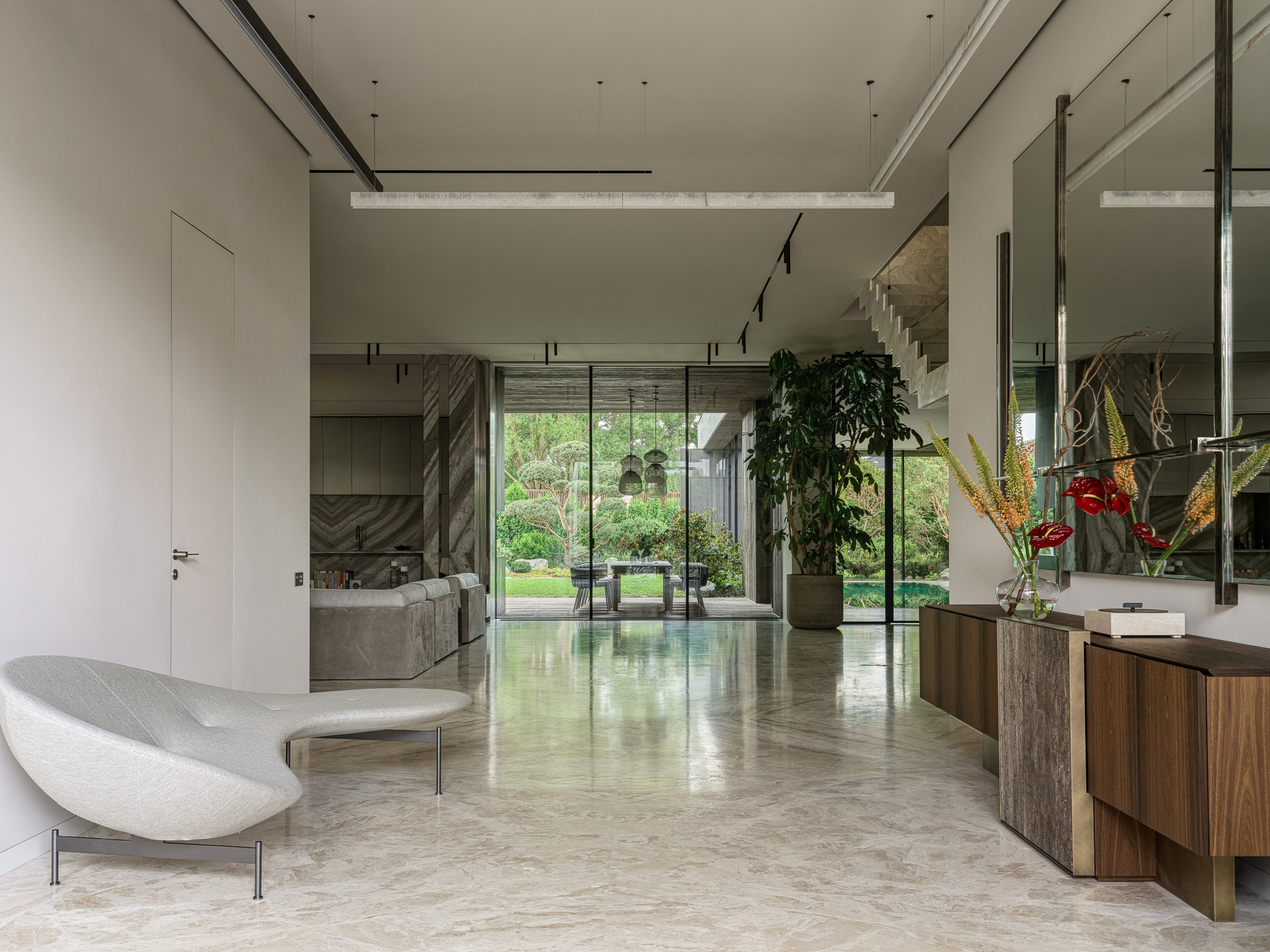 entrée maison avec immenses baies vitrées décoration contemporaine entrée maison avec immenses baies vitrées décoration contemporaine