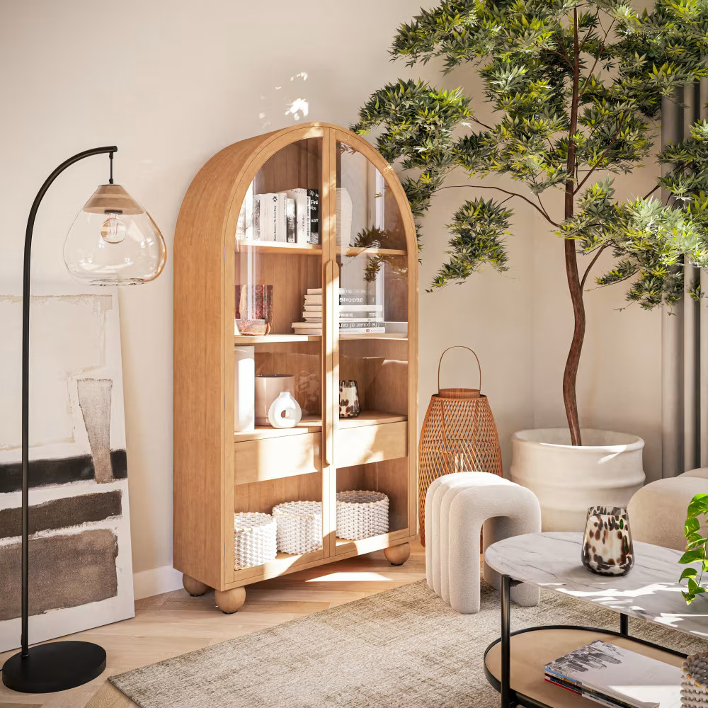salon avec vitrine