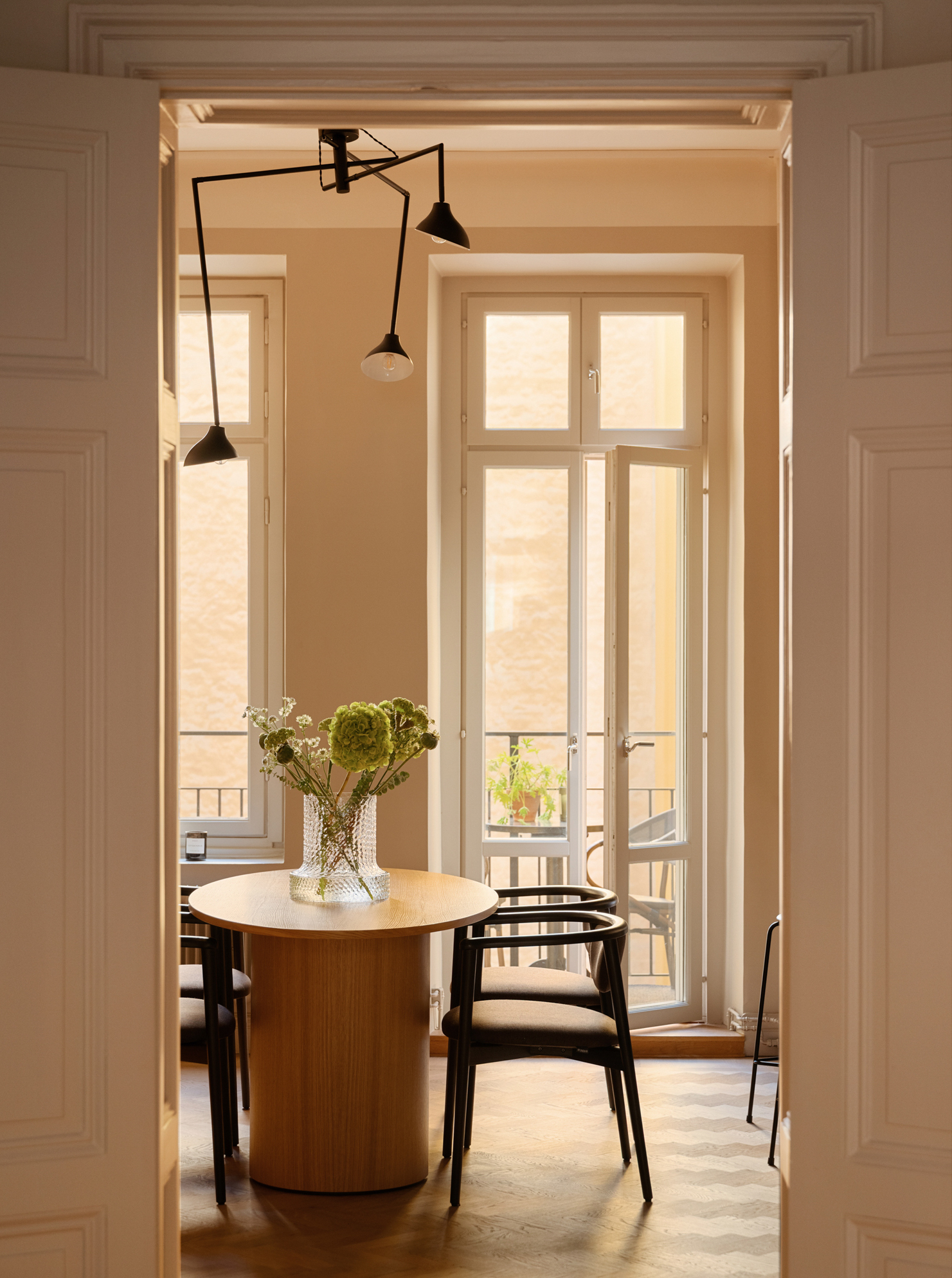 salle à manger décoration beige contemporaine et chic salle à manger décoration beige contemporaine et chic