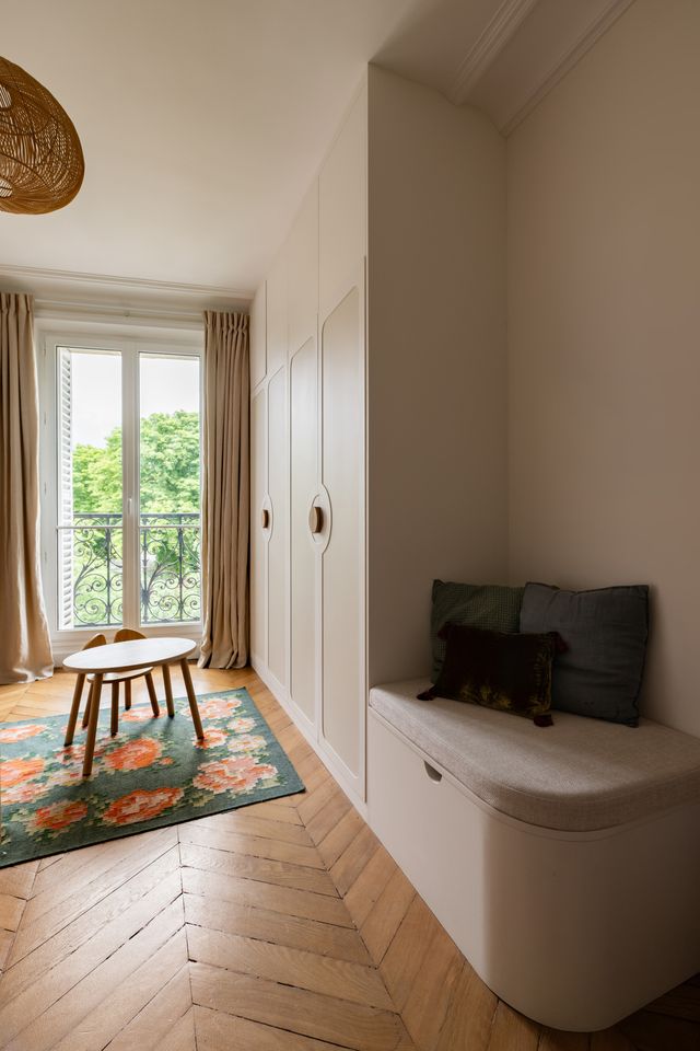 chambre enfant appartement haussmannien rénové à Paris par studio castille Photo : ©Cassandre Favaro