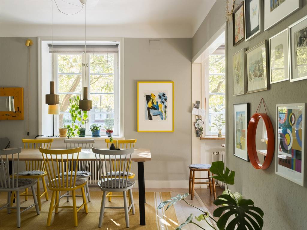 salle à manger mur d'image décoration scandinave vintage