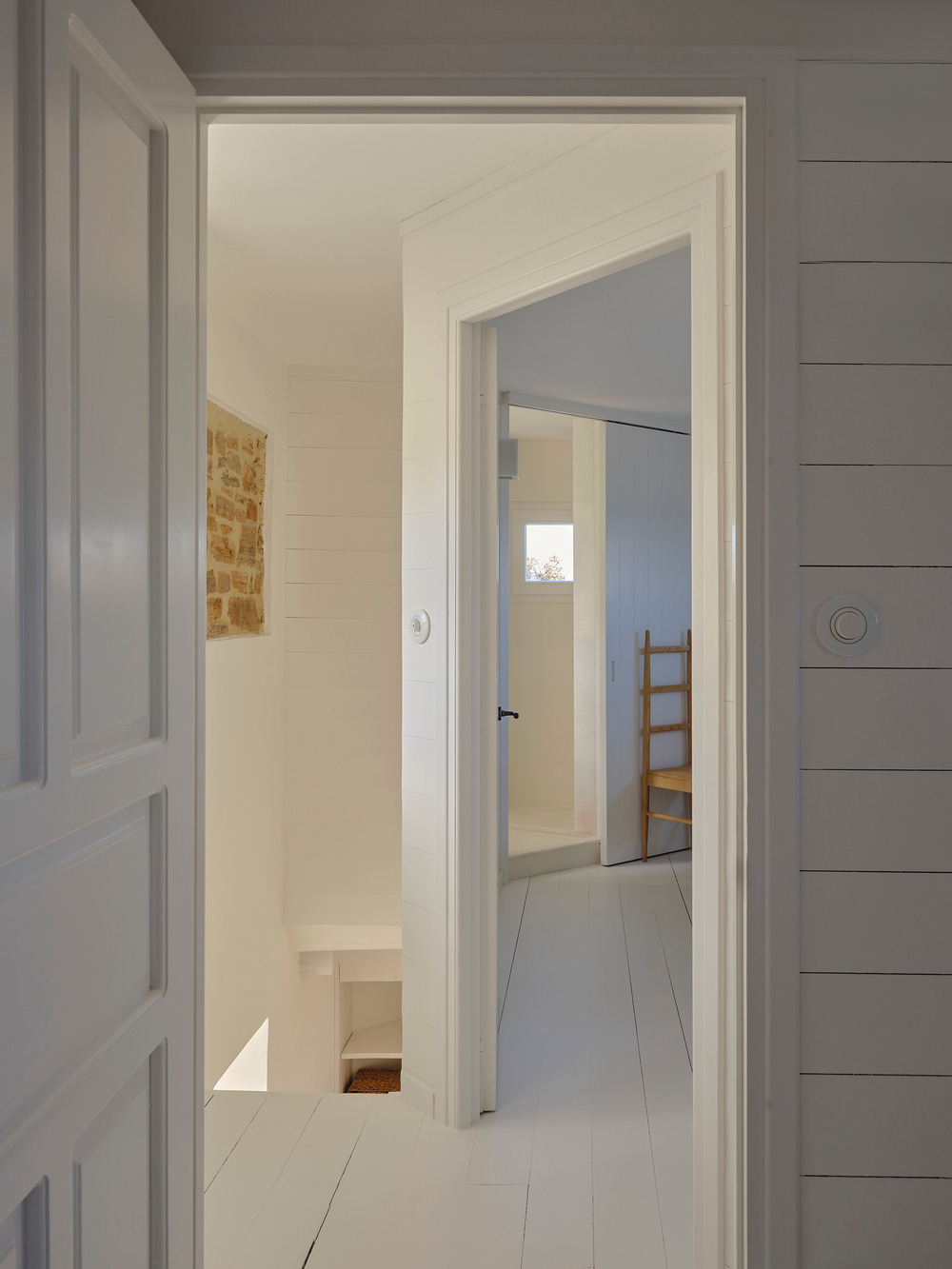 palier maison de plage en pierres Maison Patitiri Grèce île d palier maison de plage en pierres Maison Patitiri Grèce île d'Antiparos photo : Giulio Ghirardi