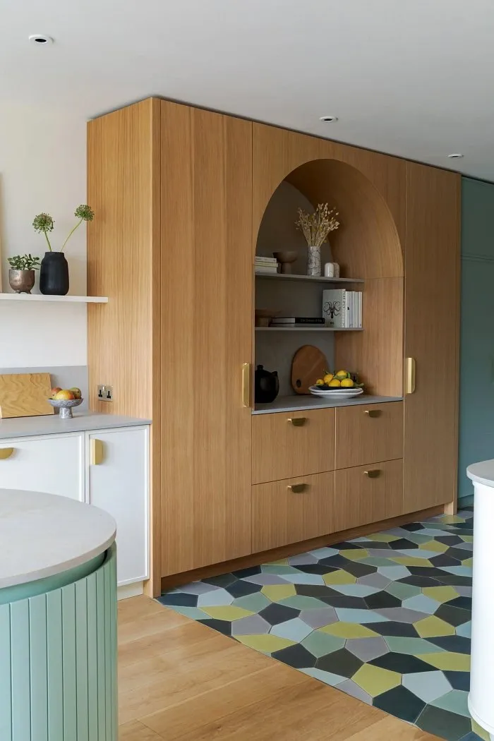 cuisine Art Déco moderne et familiale décoration colorée maison Londres Notting Hill cuisine Art Déco moderne et familiale décoration colorée maison Londres Notting Hill