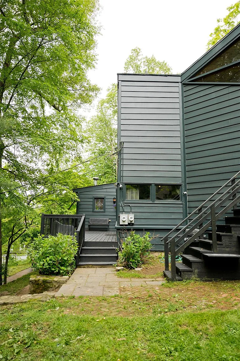 maison en bois contemporaine façade vert sapin