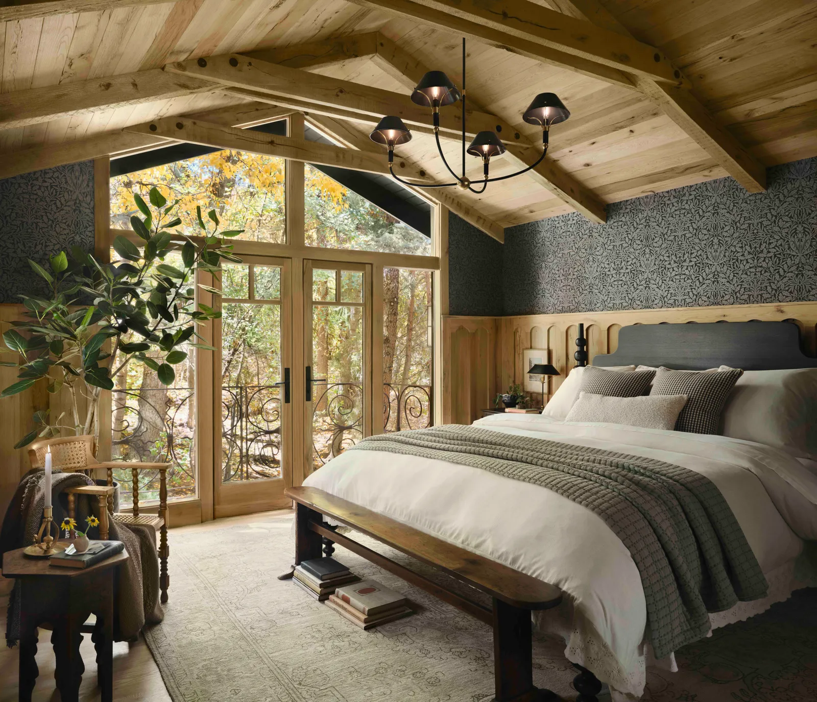 chambre rustique chic maison en bois Joanna et Chip Gaines dans les Rocheuses