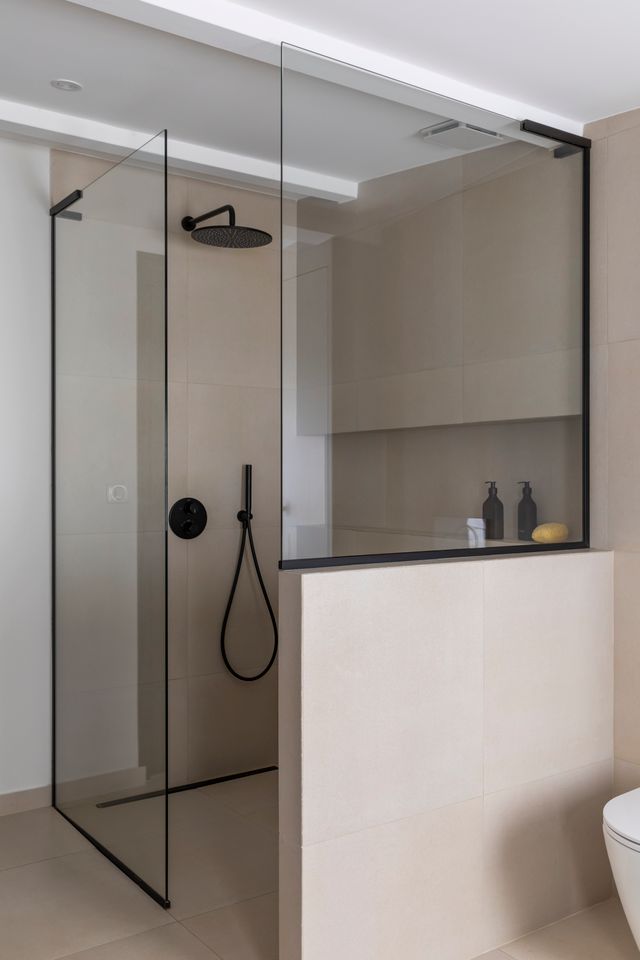 salle de bain contemporaine Photo : ©Pauline Le Goff