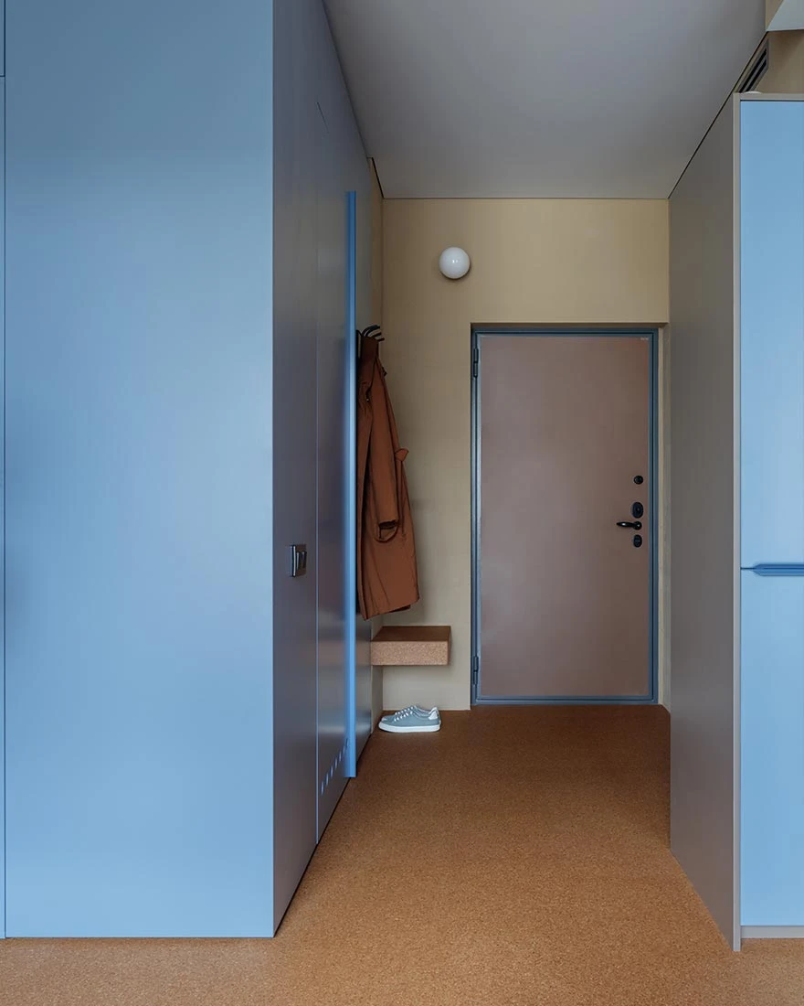 entrée studio 41m2 transformé en un deux-pièces entrée studio 41m2 transformé en un deux-pièces