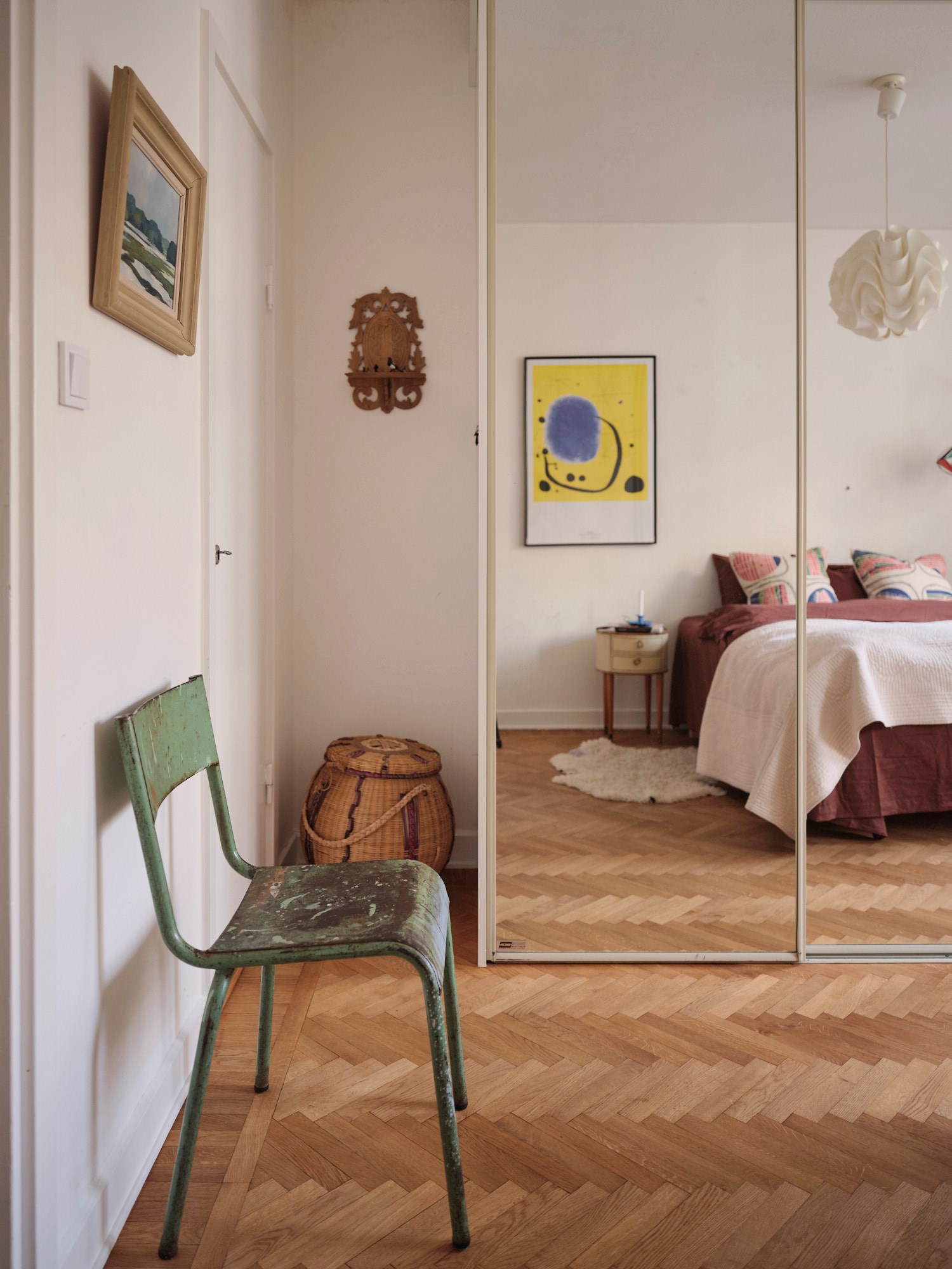 chambre avec dressing portes miroir décoration vintage et scandinave chambre avec dressing portes miroir décoration vintage et scandinave