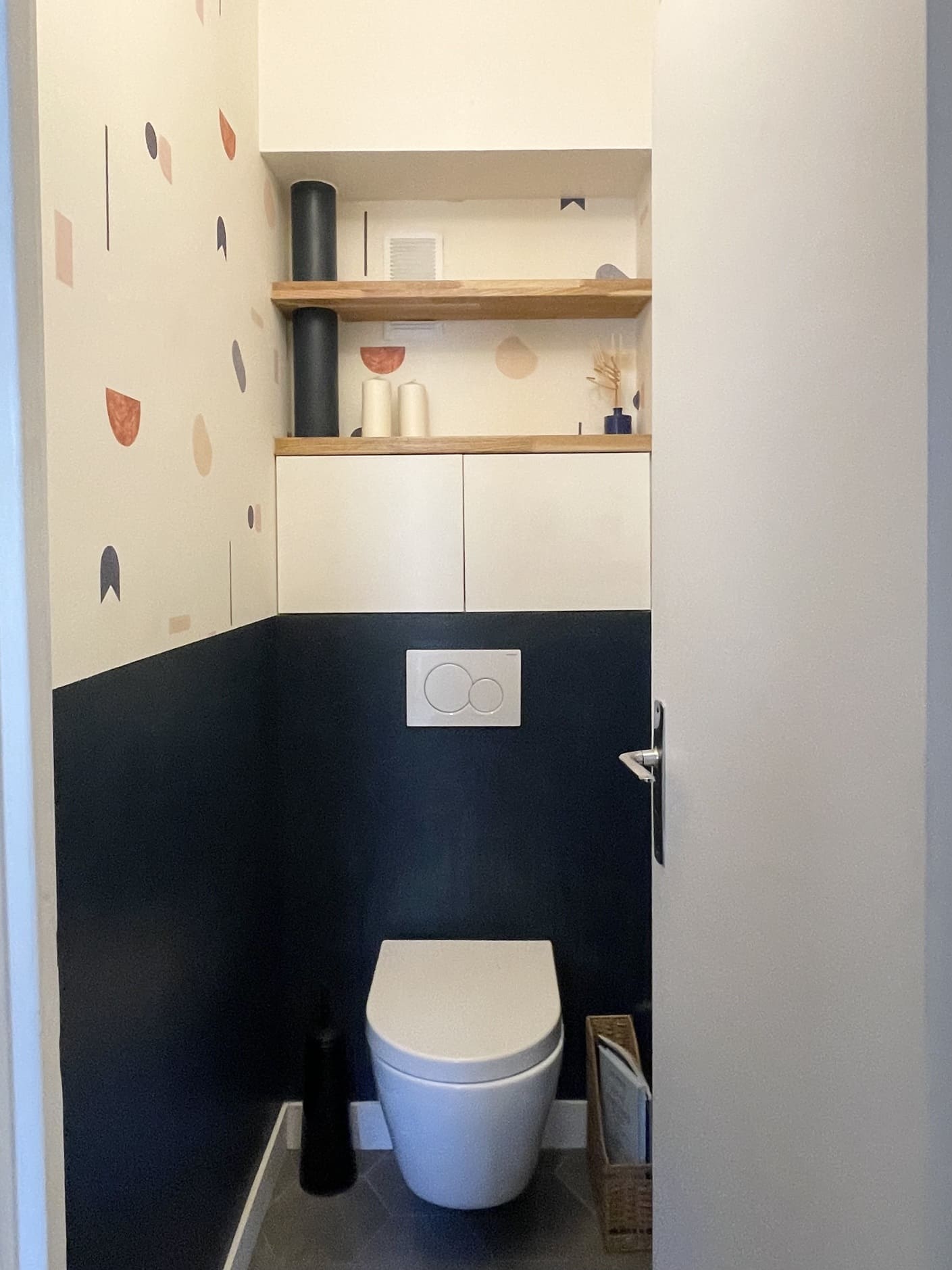 toilettes wc décoration contemporaine appartement Paris Happy Pog ©Charlotte Gille toilettes wc décoration contemporaine appartement Paris Happy Pog ©Charlotte Gille
