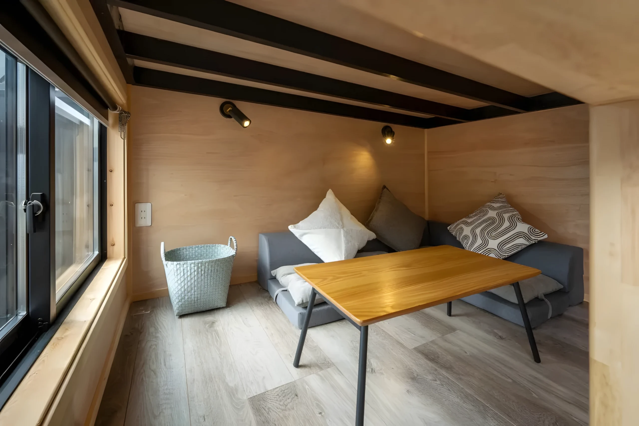 salon bas tiny house japonaise Yamabiko salon bas tiny house japonaise Yamabiko