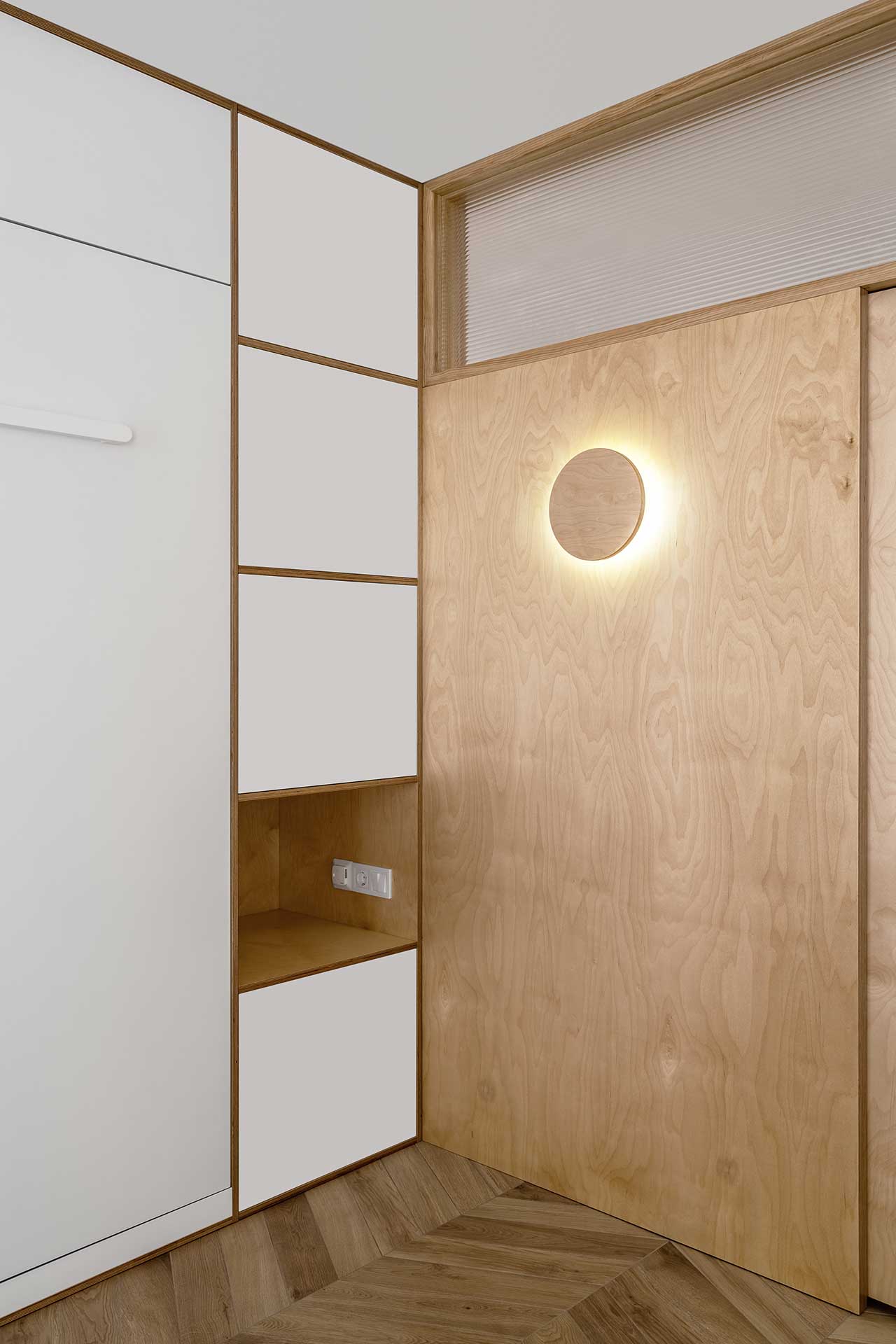 studio 40m2 avec lit escamotable décoration contemporaine bois clair et couleurs naturelles studio 40m2 avec lit escamotable décoration contemporaine bois clair et couleurs naturelles