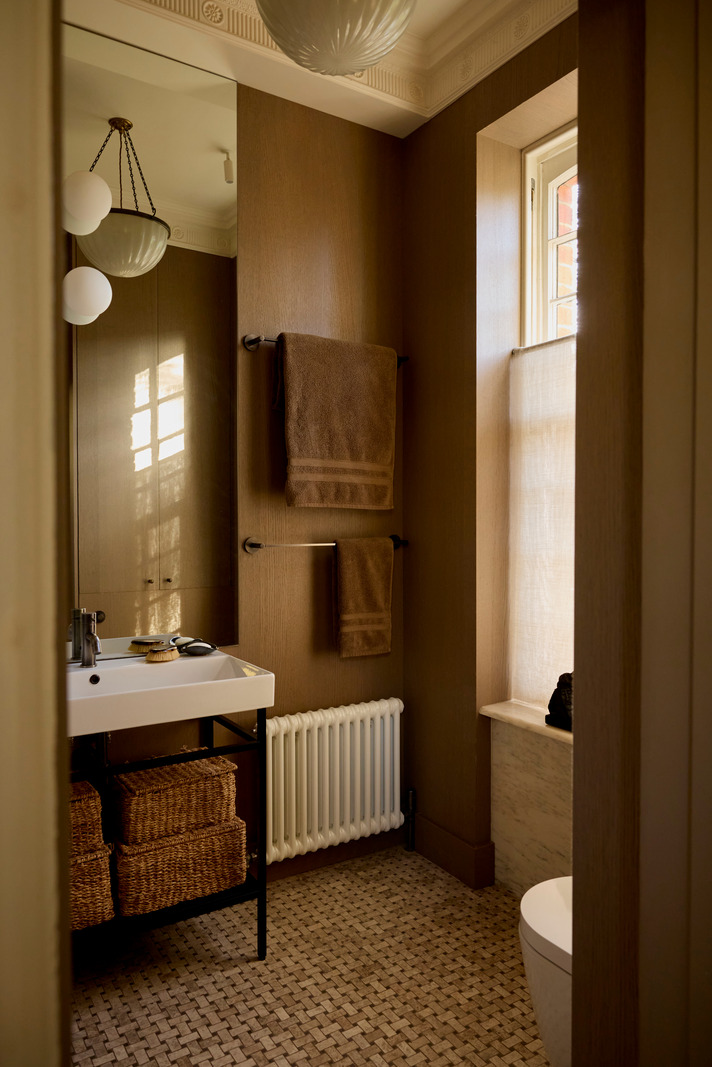 salle de bain décoration vintage appartement ancien et victorien de 67m2 à Londres
