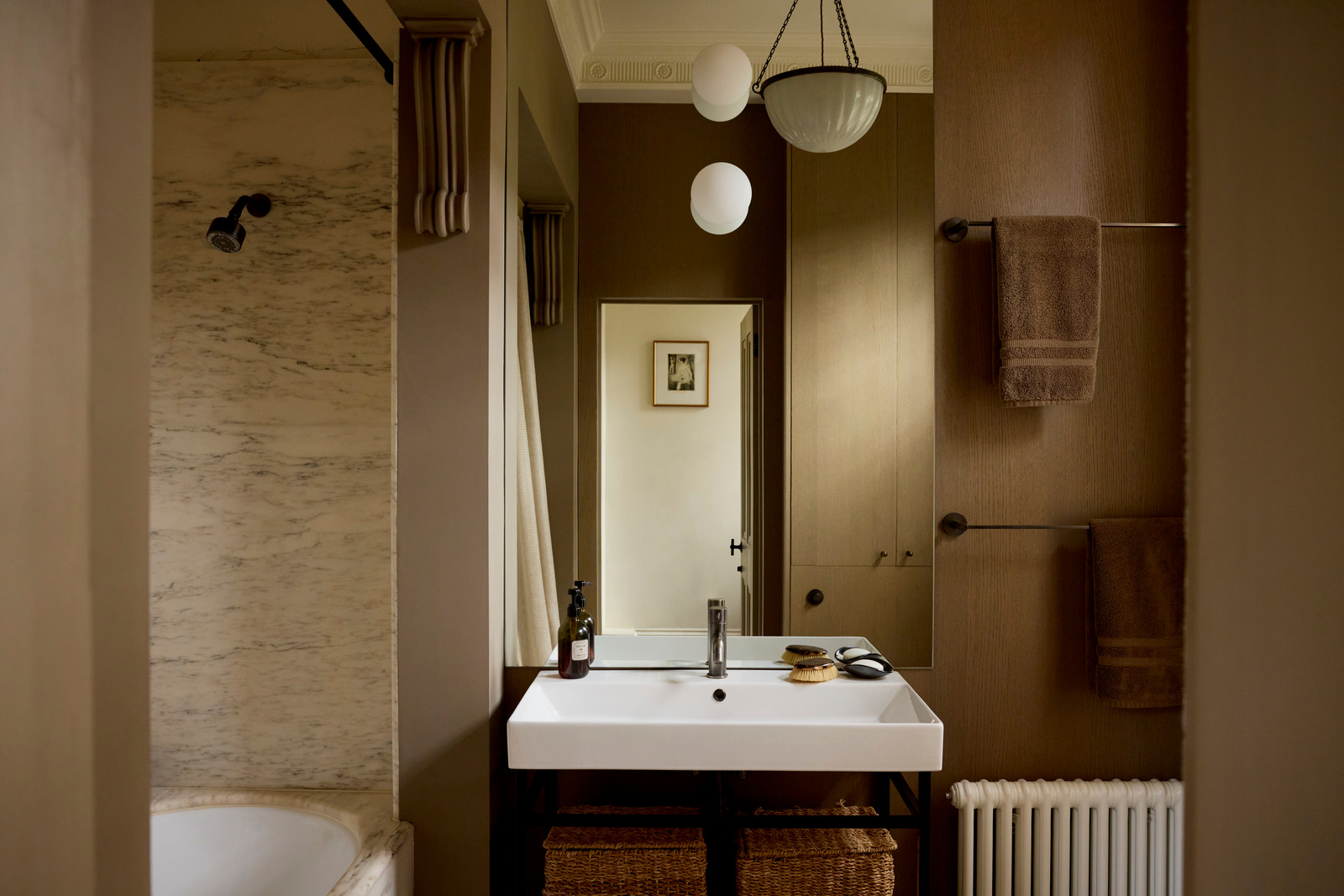 salle de bain vintage appartement ancien et victorien de 67m2 à Londres