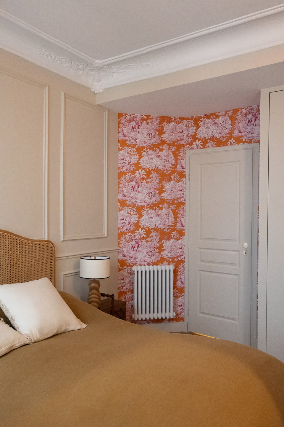 chambre décoration classique chic papier-peint toile de jouy orange